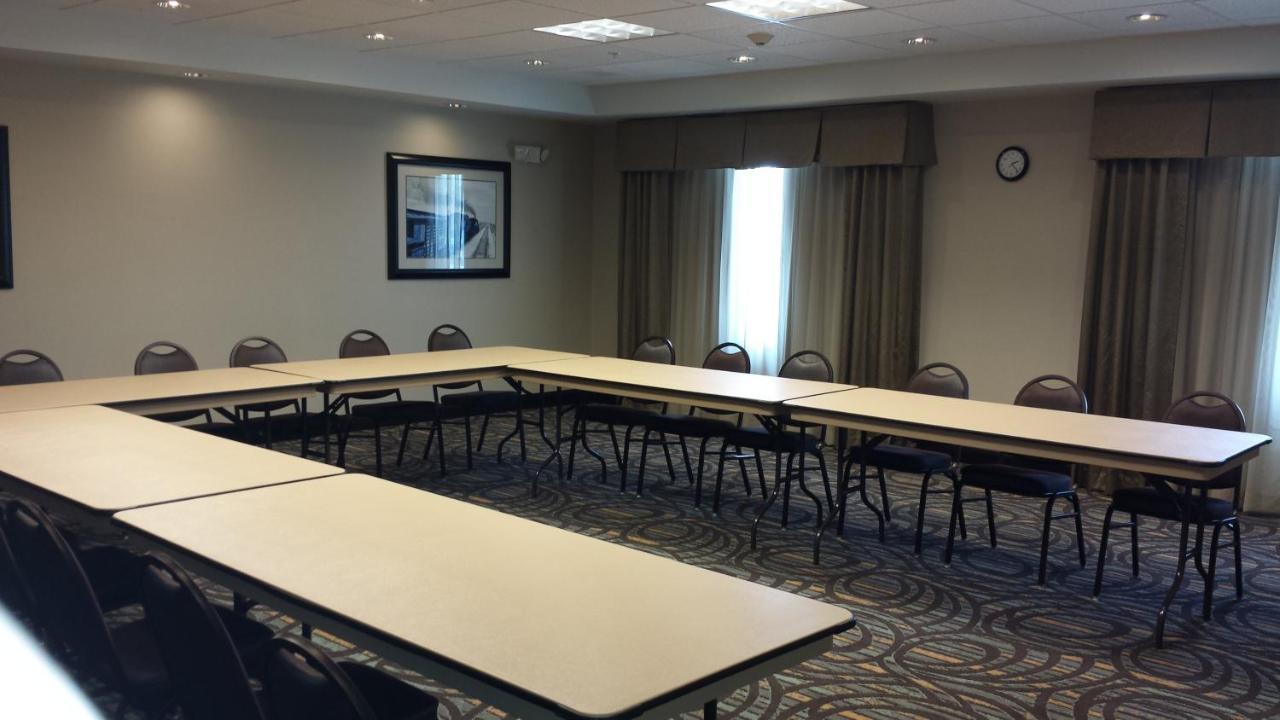 Holiday Inn Express & Suites Nevada By Ihg Dış mekan fotoğraf