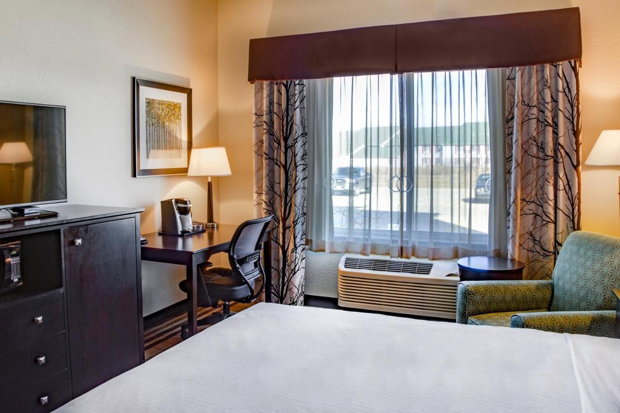 Holiday Inn Express & Suites Nevada By Ihg Dış mekan fotoğraf