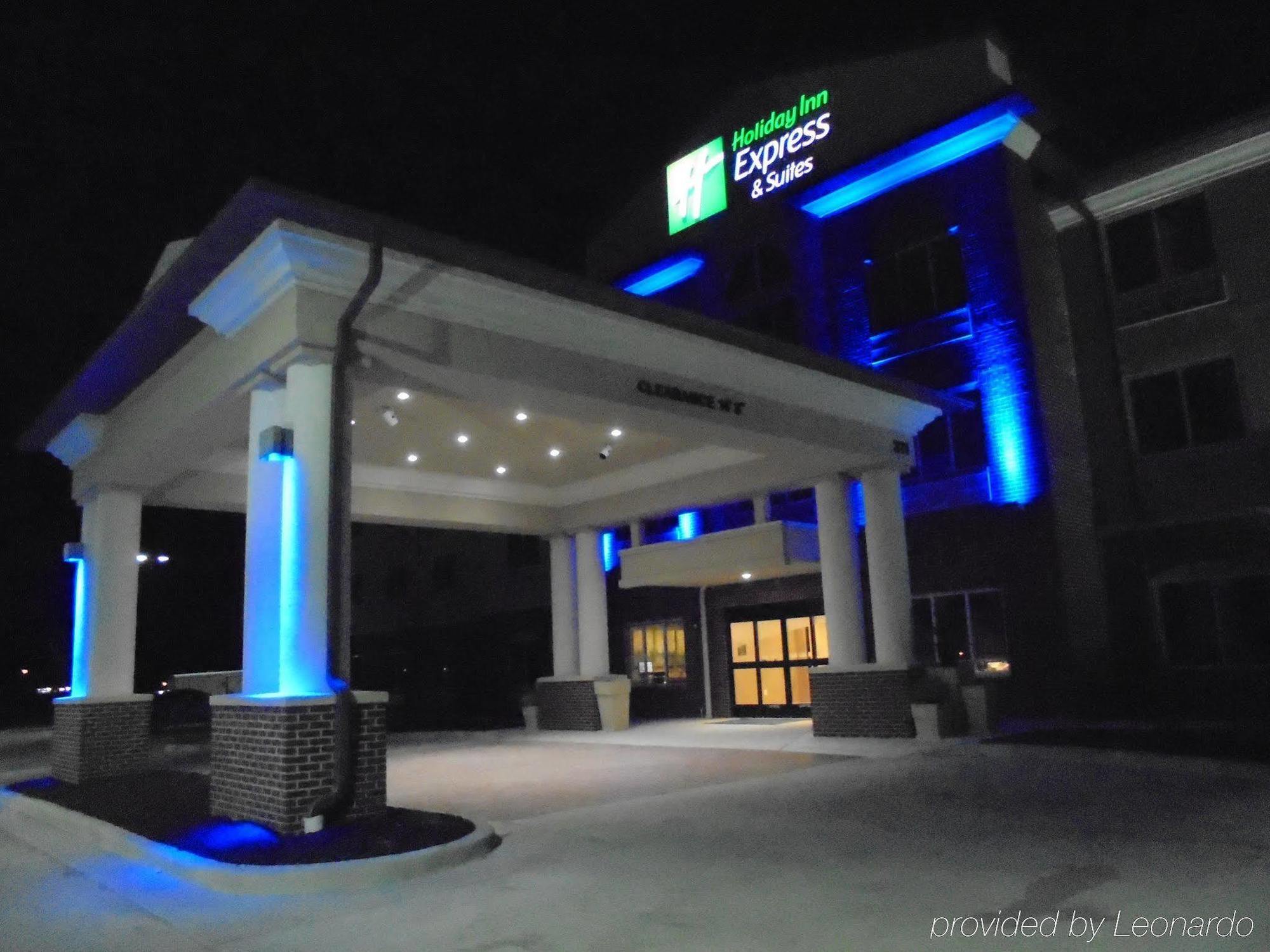 Holiday Inn Express & Suites Nevada By Ihg Dış mekan fotoğraf