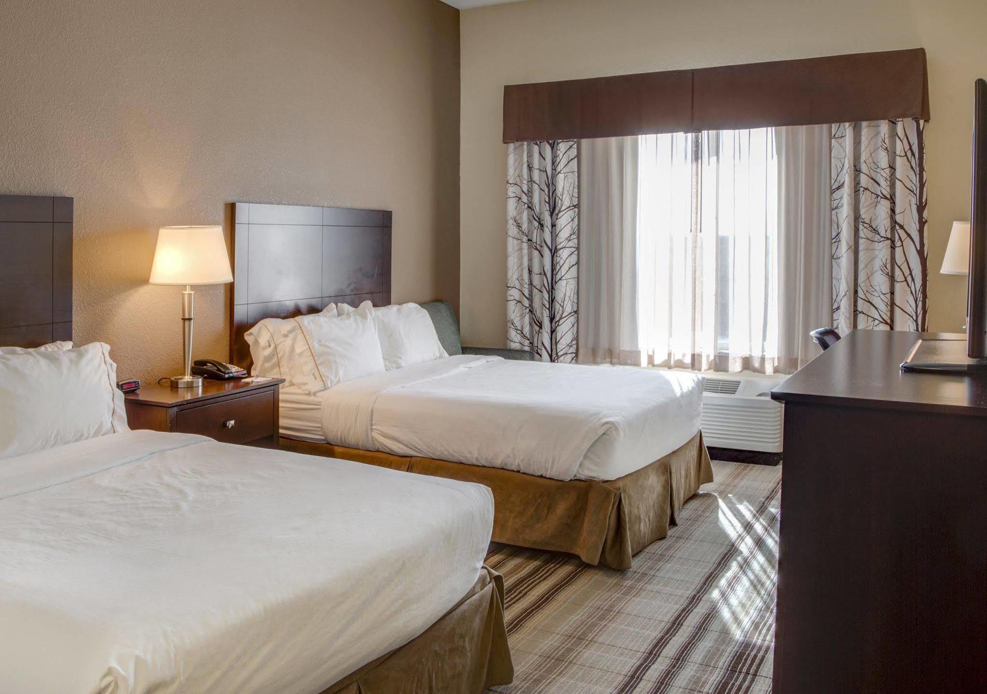 Holiday Inn Express & Suites Nevada By Ihg Dış mekan fotoğraf